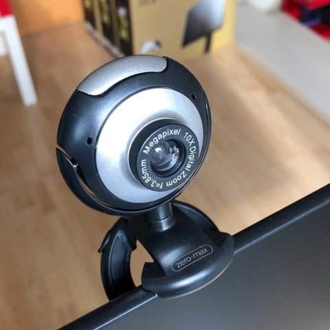 Camara Web Zero-max Zm-020 480p Led Microfono Color Negro gris (formato Bulk)