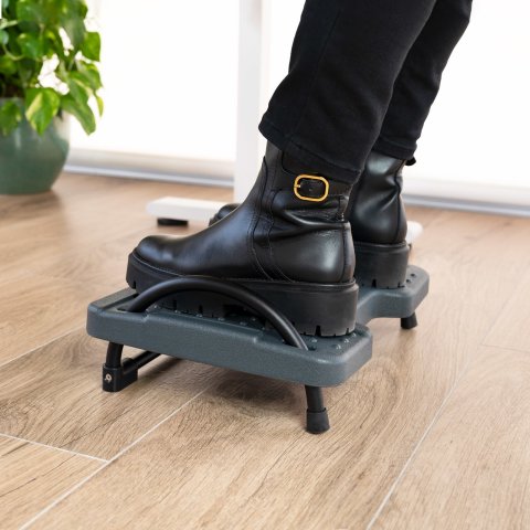 Reposapies Tooq Tqfr0601-g Ajustable En Inclinacion Color Negro