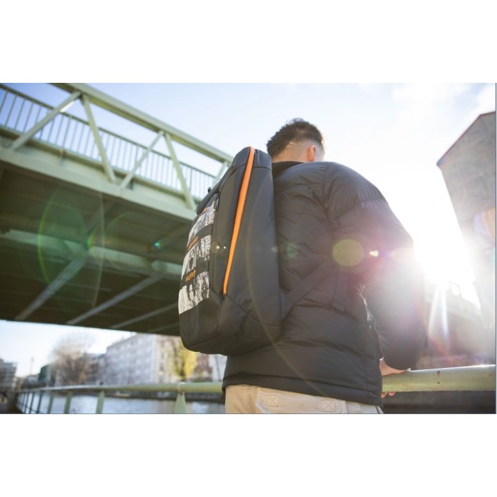 Mochila Gaming Konix Naruto 17" Backpack 11 Bolsillos Interiores 4 Exteriores Kx-nar-bpk-17