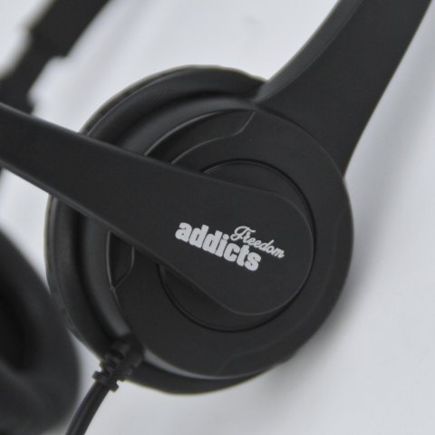 Headset Ngs Vox 505 Estéreo Con Microfono Regulable Conexión Usb Y Control De Volumen