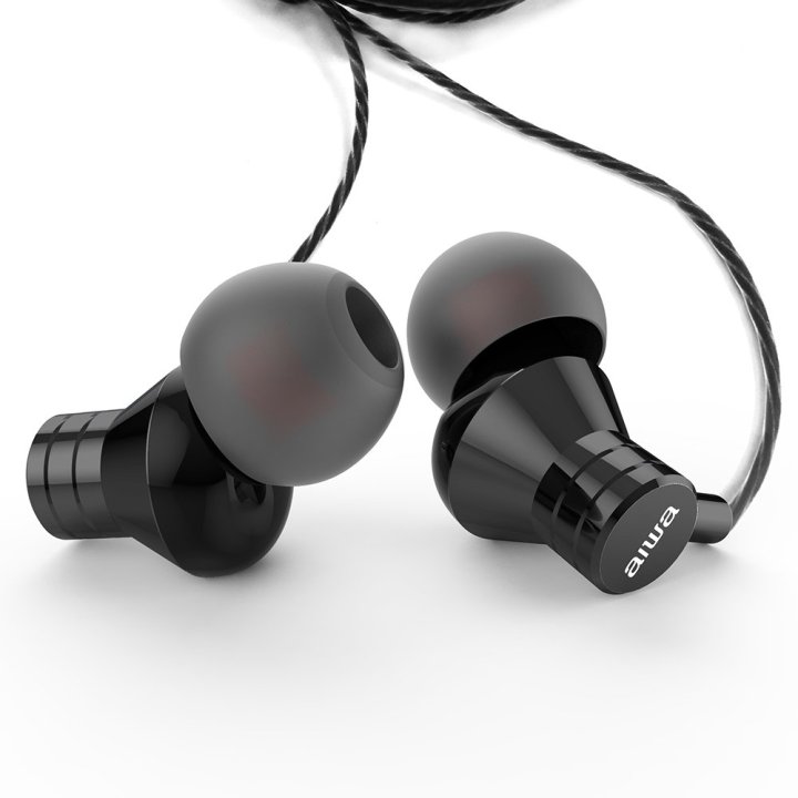Auricular Intrauditivo Aiwa Estm-50bk Black 3.5mm Driver Neodimio 10mm Dinamico Micro Controlador Remoto Cable 1.2m