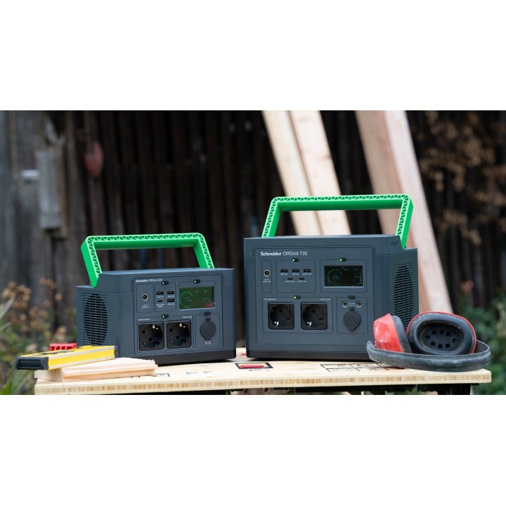 Estacion De Energia Portatil Apc Pps500-gr Offgrid 500 517wh 749w Entrada Cc 2xac Usb Carga Inalambrica Lcd