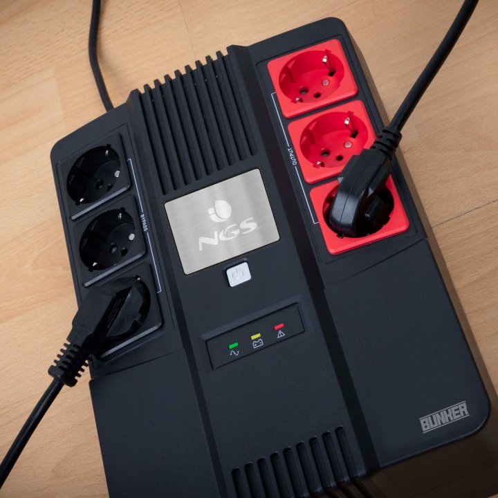 (km0) Sai Ngs 600va Con Batería Incorporada 12v 7, Función Avr, 6 Tomas Schuko Cash30