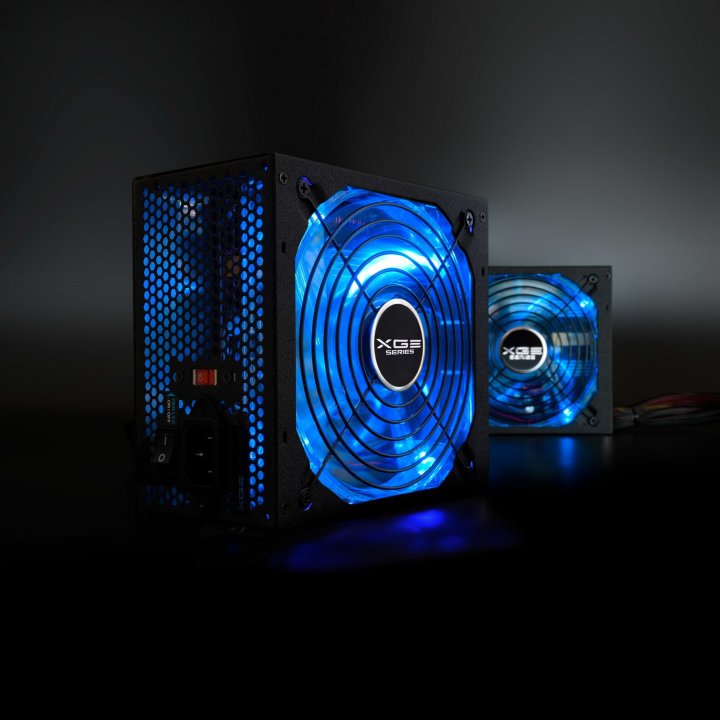 Fuente De Alimentacion Gaming Tooq 800w 80+ Bronze Atx12v V2.31 Apfc 82+ Led On off